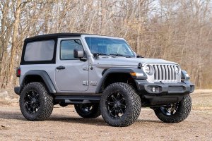 Jeep Wrangler Suspension Lift Kit - Rough Country - 3.5 Inch Lift Kit | C/A Drop - '24-'25